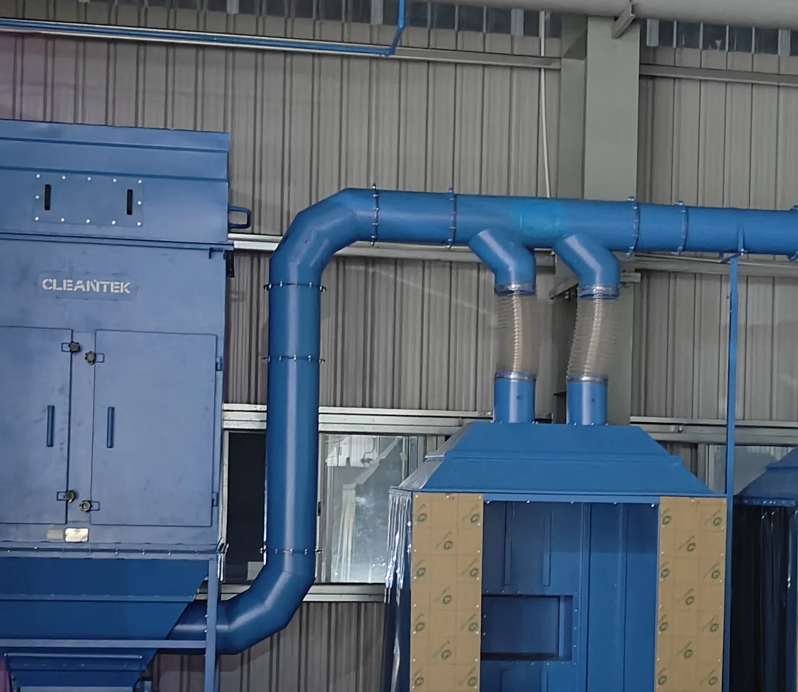 Robotic fume Hood